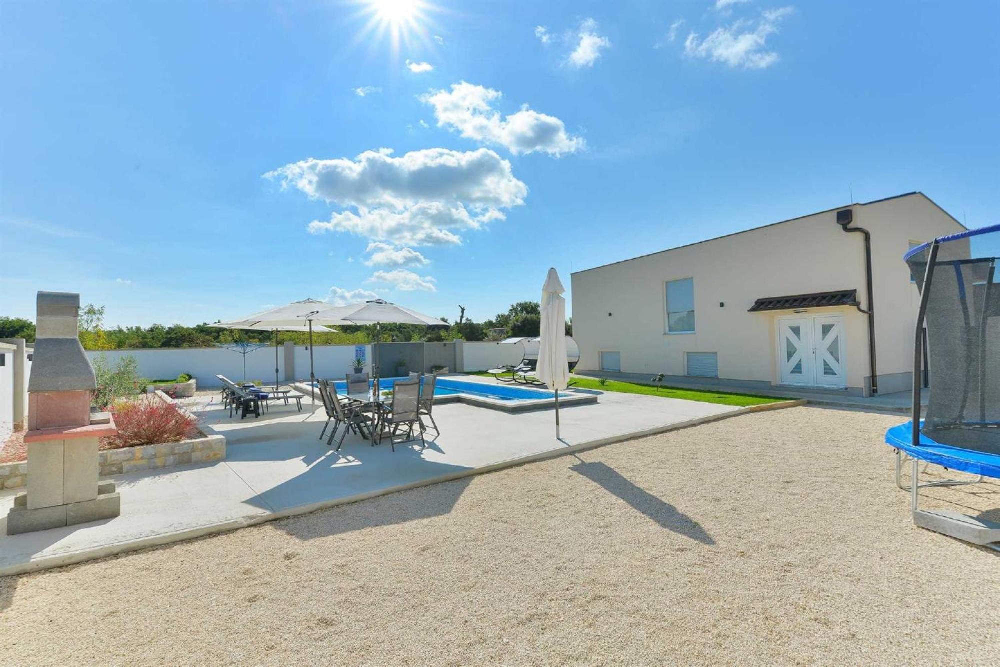 Villa Miranda With Pool Затон Экстерьер фото