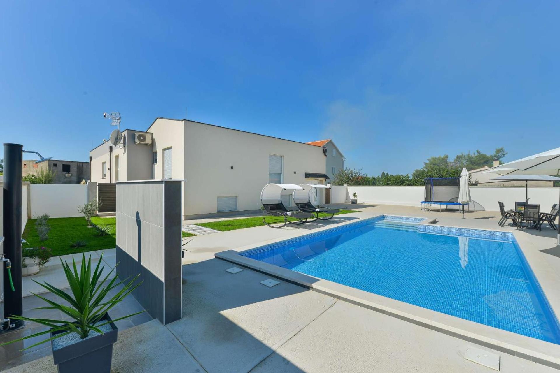Villa Miranda With Pool Затон Экстерьер фото