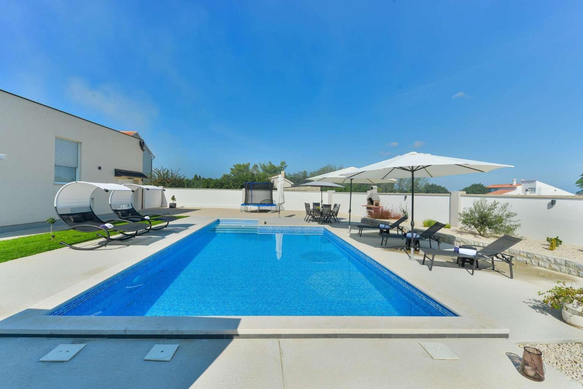 Villa Miranda With Pool Затон Экстерьер фото